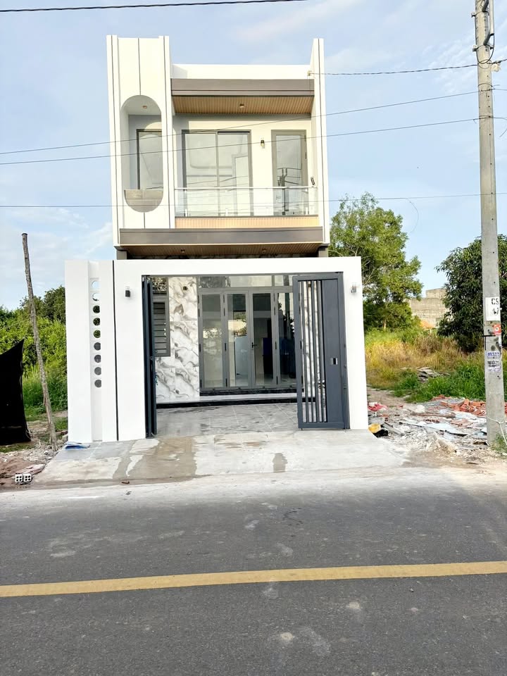 Nhà Đất Đỏ, Bà Rịa - Vũng Tàu 94m² giá 2.39 tỷ - Thiết kế hiện đại, sẵn sàng ở ngay!