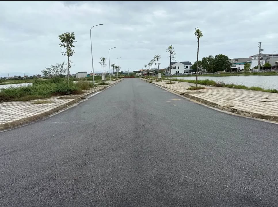 Đất nền Đông Minh, Đông Sơn, Thanh Hóa 120m² giá 800 triệu - Đường lớn, vỉa hè rộng!