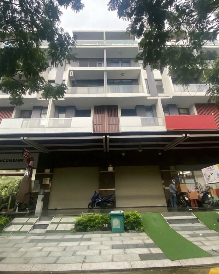 Shophouse Vạn Phúc City Thủ Đức 100m² giá 28 tỷ - Thiết kế sang trọng, full nội thất!