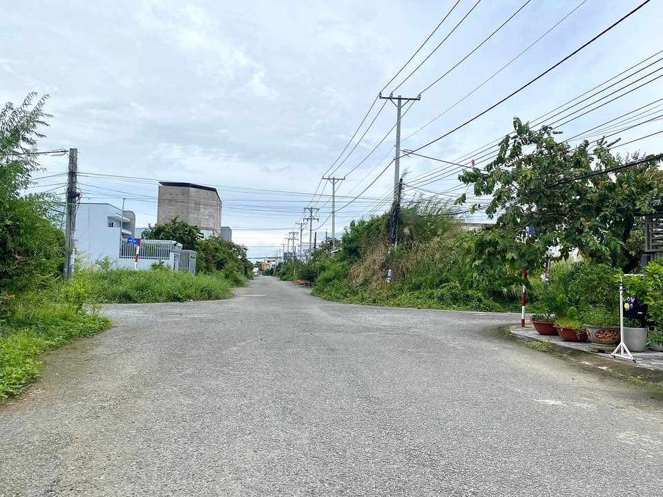 Đất nền góc 2 mặt tiền đường Lê Đại Hành, Bạc Liêu - 205m² giá 1.3 tỷ - Sổ hồng chính chủ!