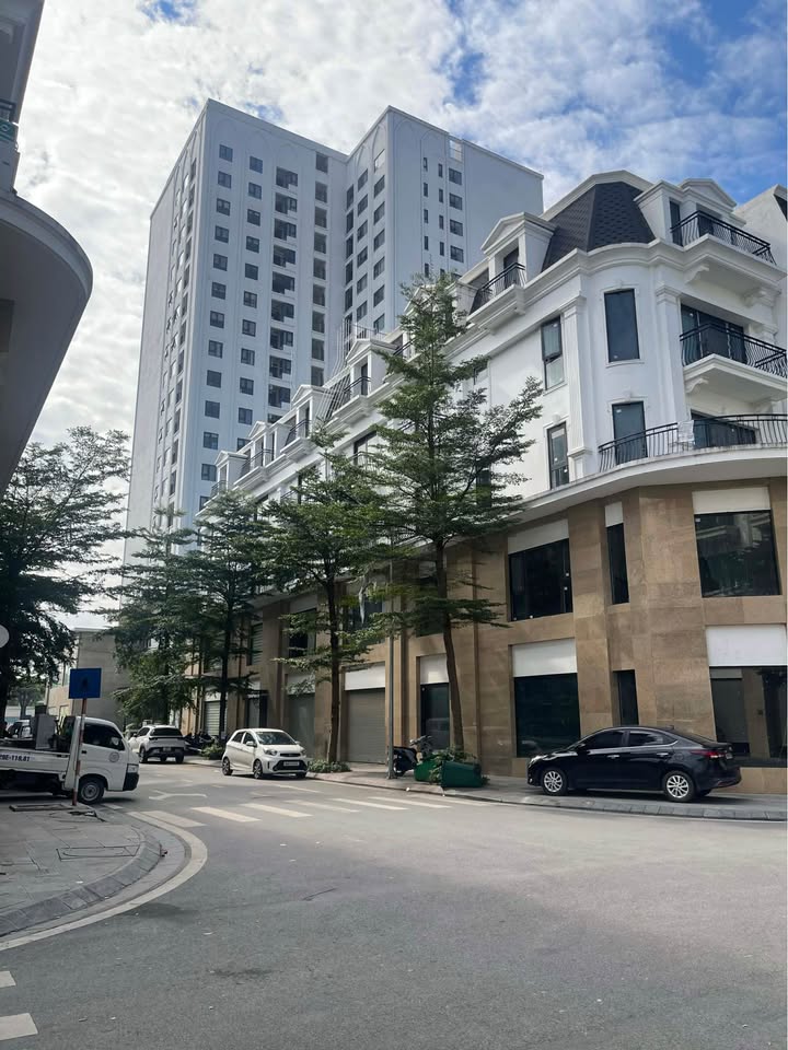 Cho thuê shophouse The City Light Vĩnh Yên 3 tầng - Giá chỉ 30 triệu/tháng!