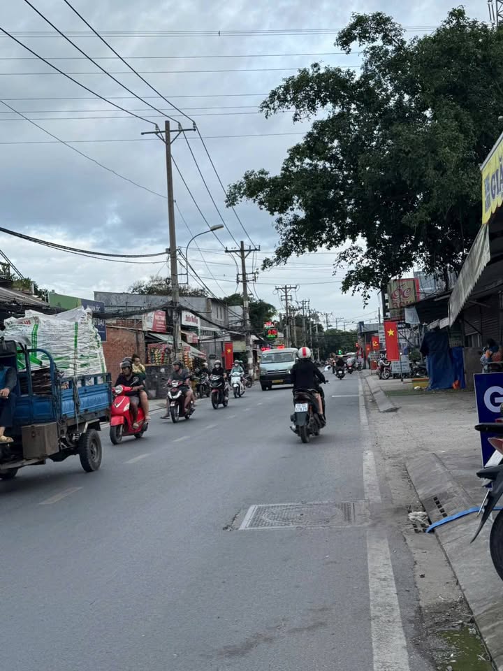 Nhà mặt tiền Thới Tam Thôn, Hóc Môn 143.1m² giá 10,5 tỷ - Kinh doanh đa ngành nghề!