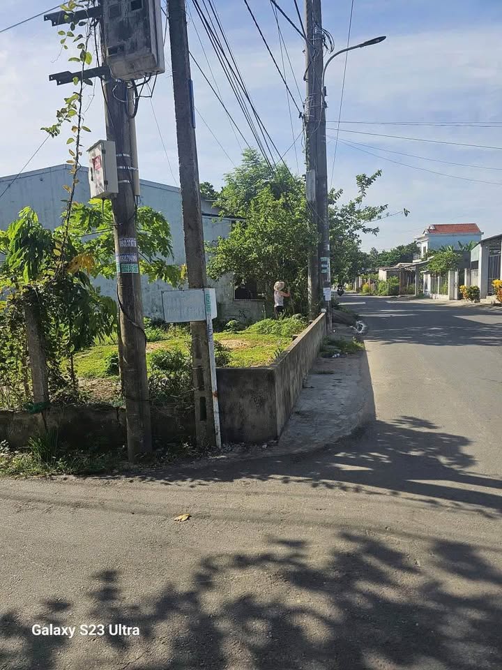 Đất nền Hòa Tiến Đà Nẵng 225m² giá 1.3 tỷ - Dân cư đông đúc, không cấn tâm linh!