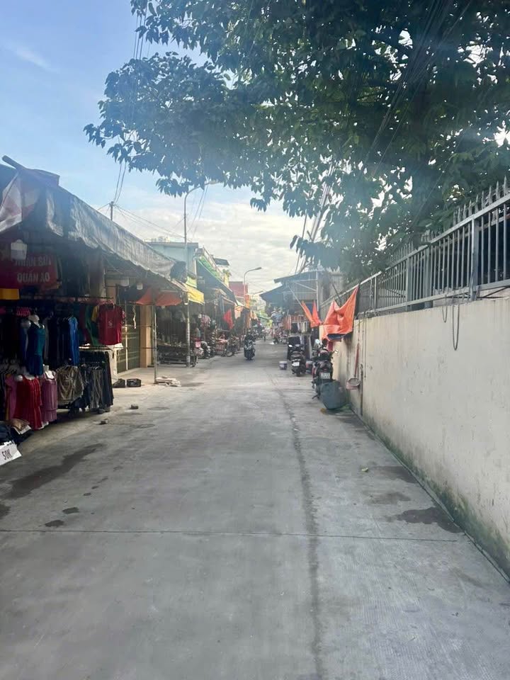 Nhà phố Bình Hòa, Thuận An 124m² giá 5.35 tỷ - Sổ hồng chính chủ