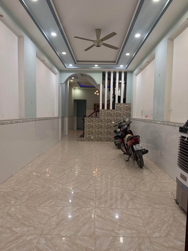 Nhà bán Tân Đông Hiệp 80m² giá 3 tỷ - Nhà mới kiên cố, vào ở ngay!