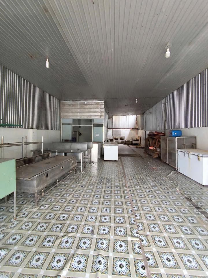 Kho xưởng cho thuê tại phường Tam Hiệp, Biên Hòa 165m² - Giá tốt chỉ 4.5 triệu/tháng!