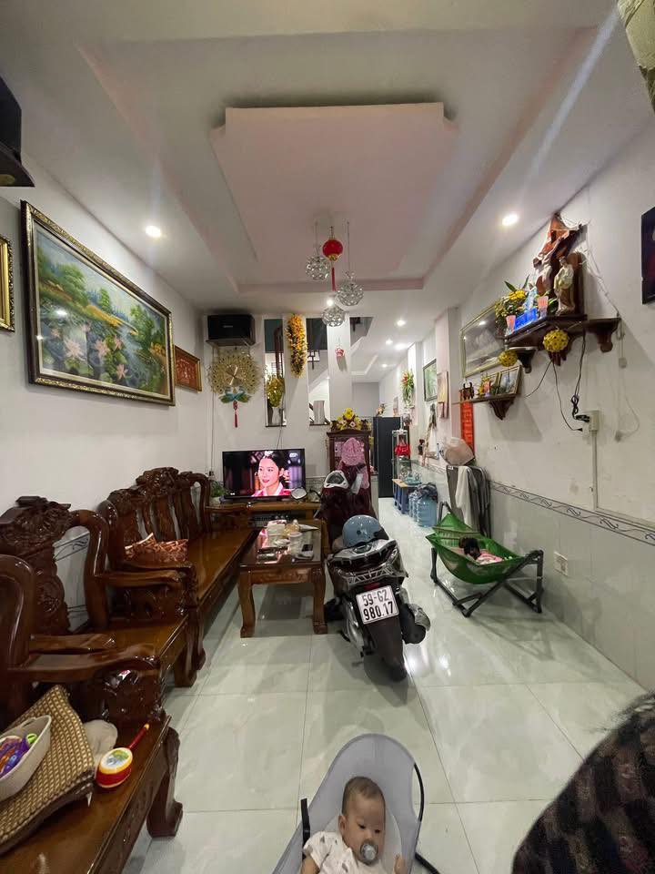 Nhà riêng quận 12, 49m² giá 1.76 tỷ - Yên tĩnh, thiết kế hiện đại!