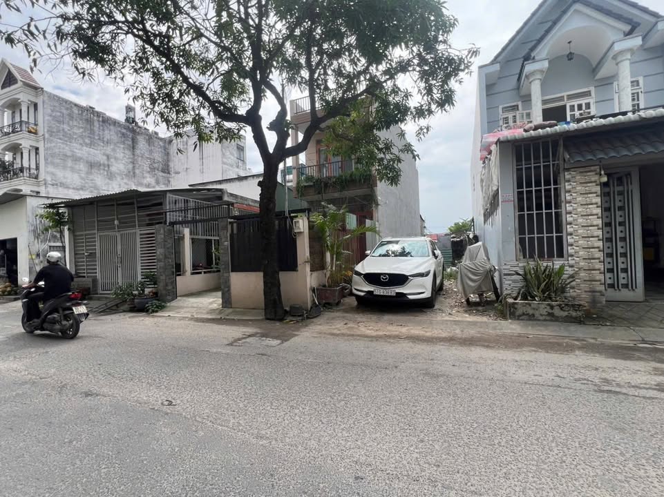 Đất mặt tiền đường Bùi Văn Ngữ, Quận 12, 90m² giá 5.95 tỷ - Đầu tư sinh lời ngay!