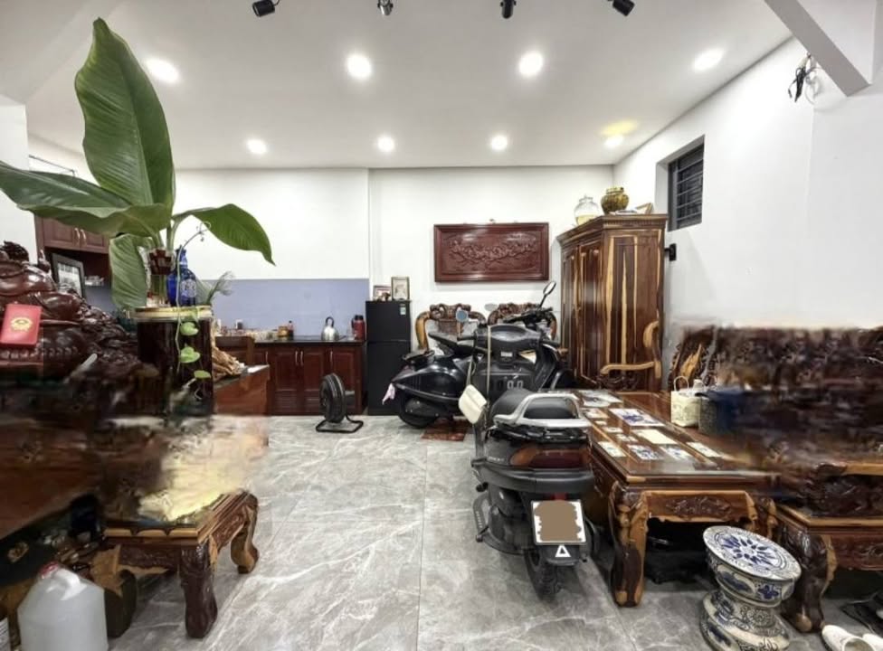 Nhà phố Nhiêu Tứ, Phú Nhuận 37m² giá 6.48 tỷ - Sổ đỏ chính chủ, công chứng ngay!