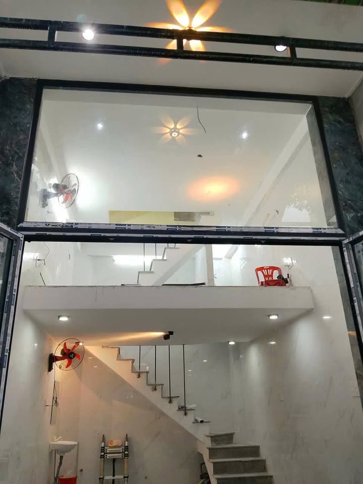 Nhà mặt tiền đường Điện Biên Phủ, Thanh Khê 120m² giá 12 triệu - Thích hợp kinh doanh và ở gia đình!