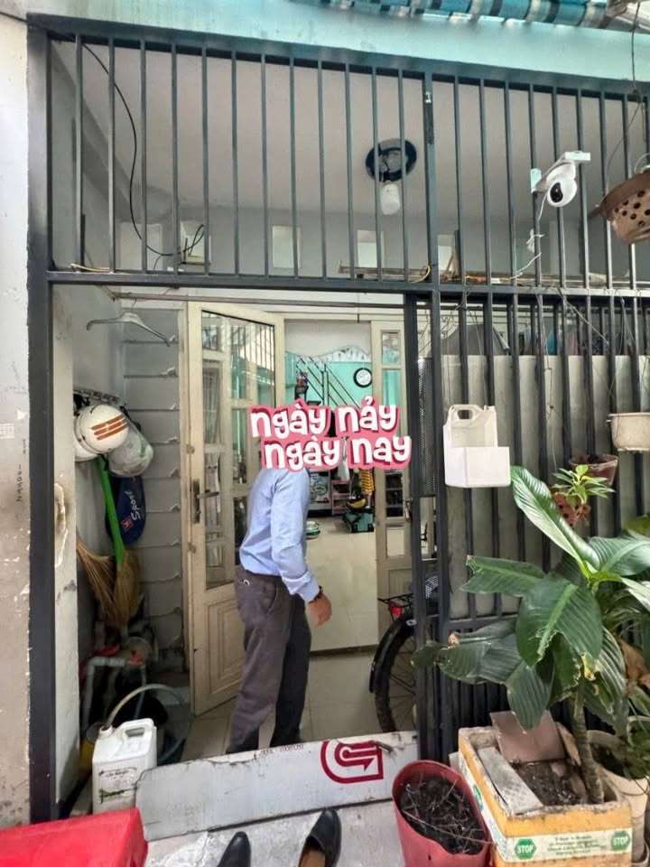 Nhà cho thuê 2 tầng Phường 1, Quận 8 15m² giá 5.5 triệu - Hẻm xe hơi thuận tiện!