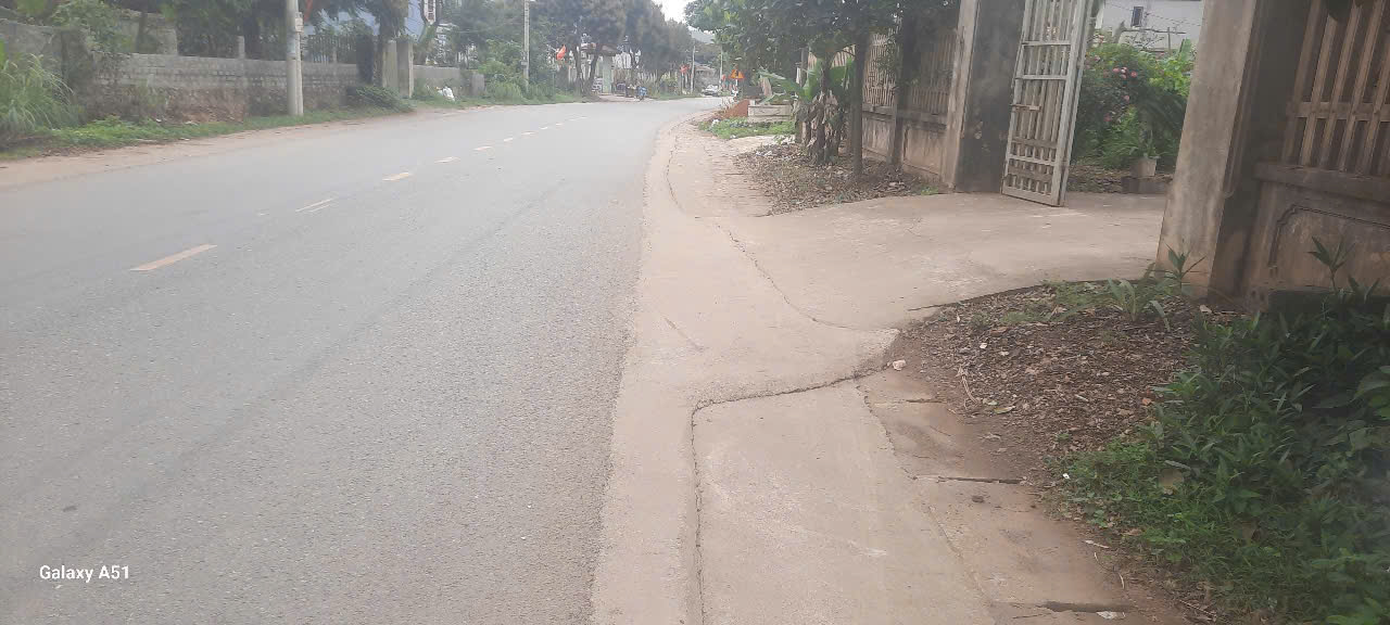 Đất nền Quốc lộ 45, Nho Quan, Ninh Bình - 300m² giá chỉ 2 tỷ, cơ hội đầu tư tuyệt vời!