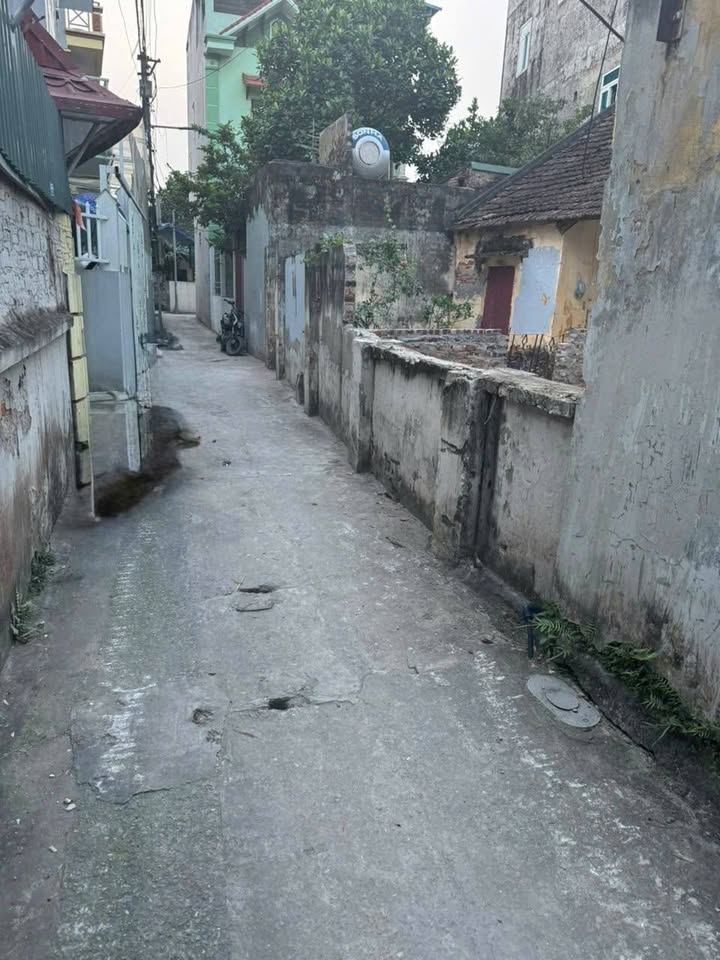 Đất nền Đại Áng 40m² giá 3.85 tỷ - Vị trí đẹp gần hồ điều hòa!