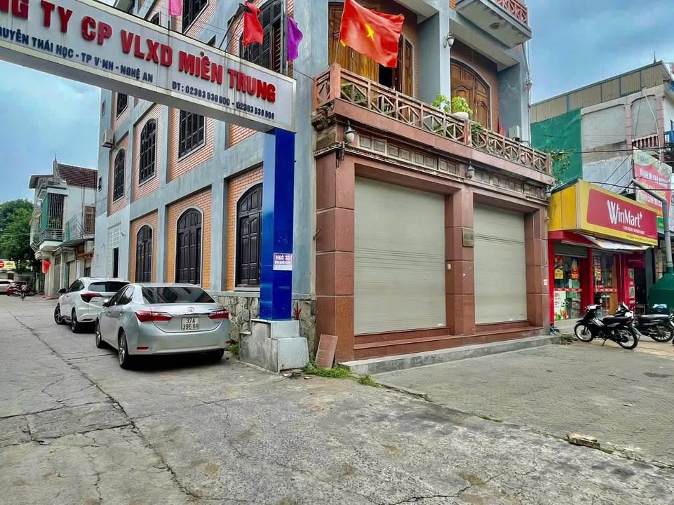 Cho thuê nhà 4 tầng mặt đường Nguyễn Thái Học 160m² - Vị trí lý tưởng kinh doanh