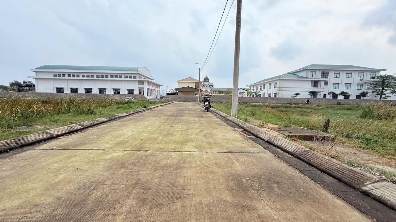 Đất nền Trần Phú, Lộc Hà 180m² giá 1.9 tỷ - Gần trường học, vị trí đẹp!