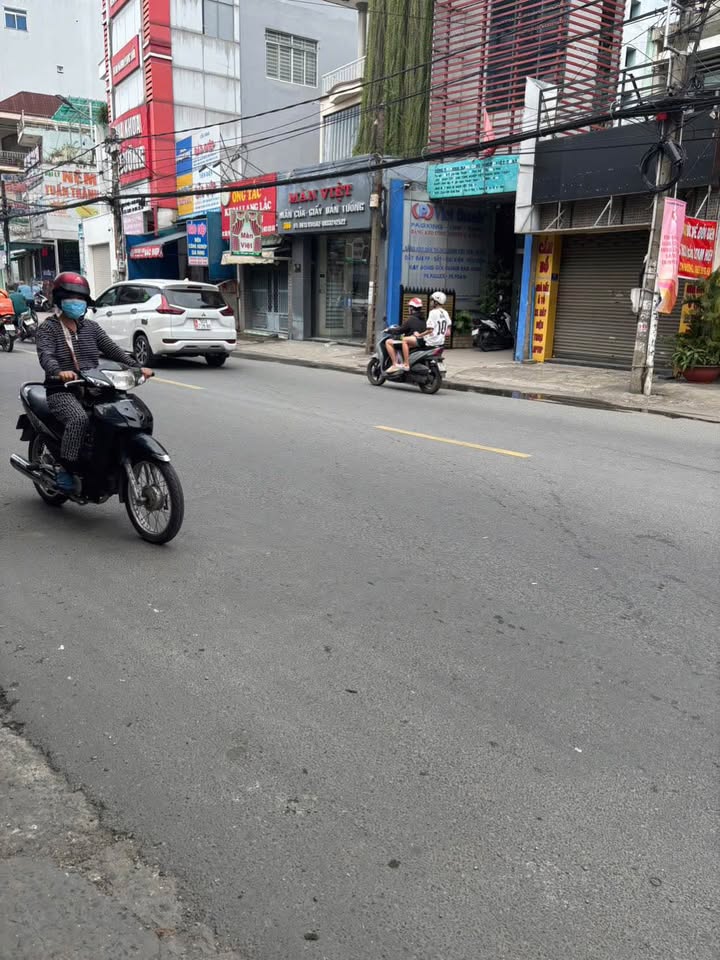 Nhà mặt tiền đường Phạm Văn Thuận, phường Tam Hiệp, 176m² giá 13.95 tỷ - Kinh doanh sầm uất!