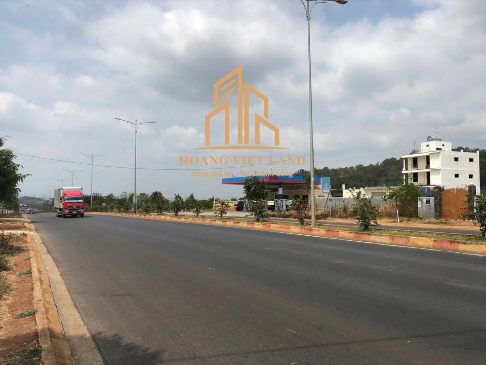 Lô đất 878m² mặt tiền đường 30/4, Ea Tam - Giá chỉ 5,5 tỷ, đầu tư lý tưởng!