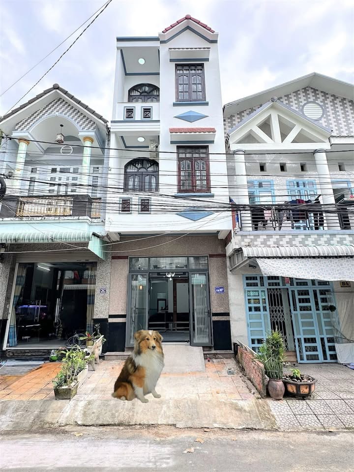 Nhà trệt 2 lầu KDC 91B Cần Thơ 64m² giá 5.69 tỷ - Nội thất đầy đủ, tiện nghi