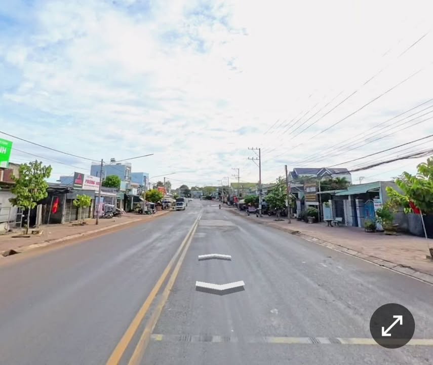 Đất nền đường Nguyễn Huệ, Tân Xuân 600m² giá 5 tỷ - Vị trí đắc địa cho kinh doanh!