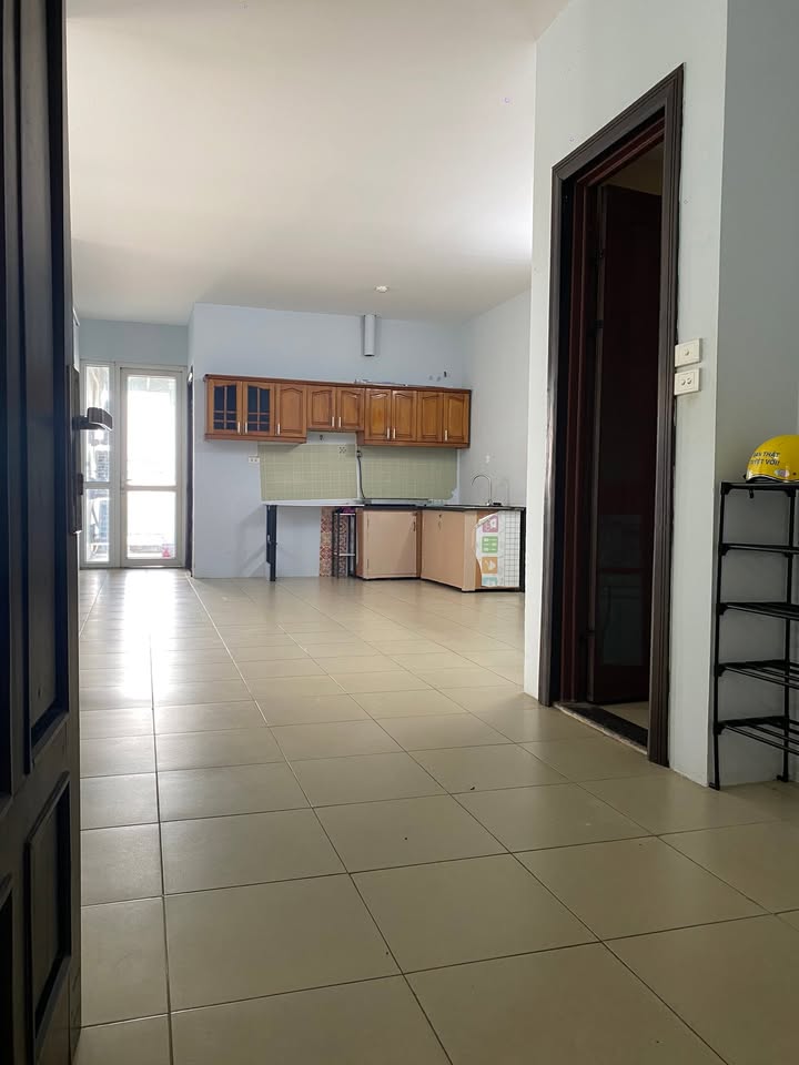 Căn hộ chung cư Star Tower 283 Khương Trung 100m² - Cho thuê dài hạn, tiện ích đầy đủ!