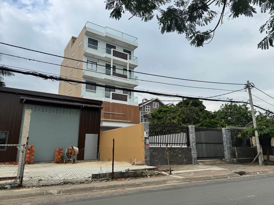 Đất thổ cư Phan Văn Hớn 900m² giá 40 tỷ - Đầu tư sinh lời cực tốt!