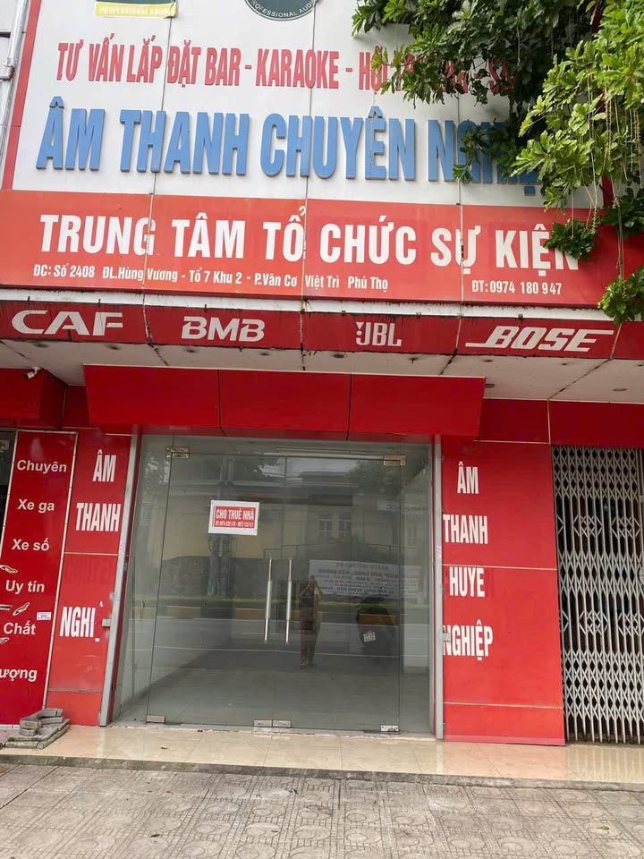Cho thuê nhà mặt đường Hùng Vương, Việt Trì 3 tầng - Kinh doanh sầm uất!