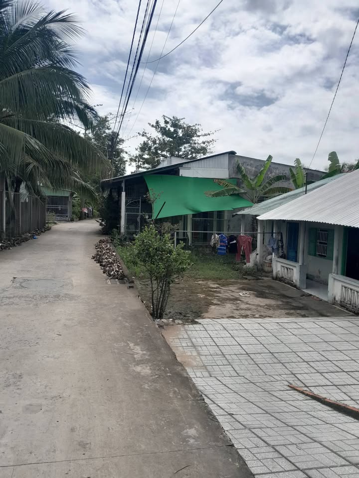 Đất nền phường Ô Môn 100m² giá 1.5 tỷ - Sổ hồng chính chủ, khu dân cư đông đúc!