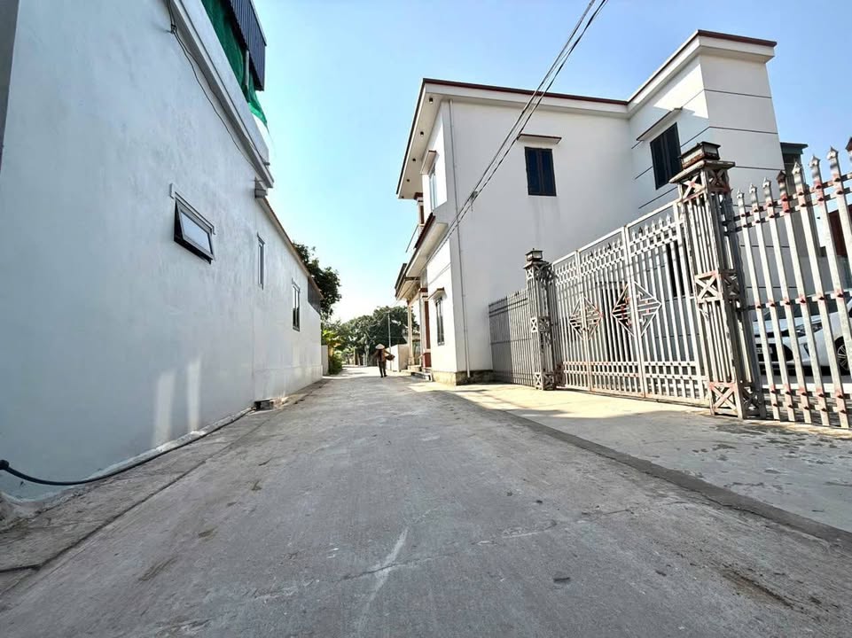 Đất nền Hồng Bạch Đông Hưng 192m² giá 700 triệu - Ngõ xe 16 chỗ vào tận nơi!