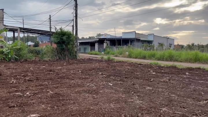 Đất mặt tiền đường nhựa Xuân Định - 108m² giá 580 triệu - Cơ hội đầu tư hiếm có!