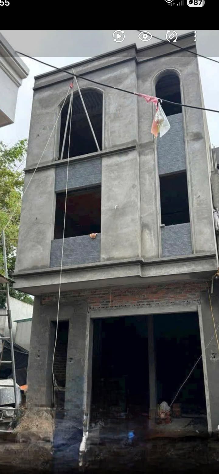 Nhà 3 tầng mặt tiền đường Cao Xanh 50m² giá 2.9 tỷ - Full nội thất, ô tô vào tận nhà!