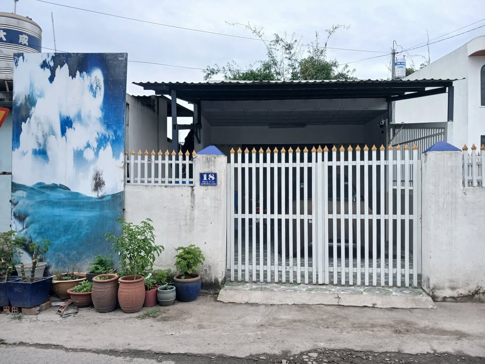 Nhà bán Phước Vĩnh An, Củ Chi 168m² giá 3 tỷ - Vị trí đẹp, kinh doanh thuận lợi!