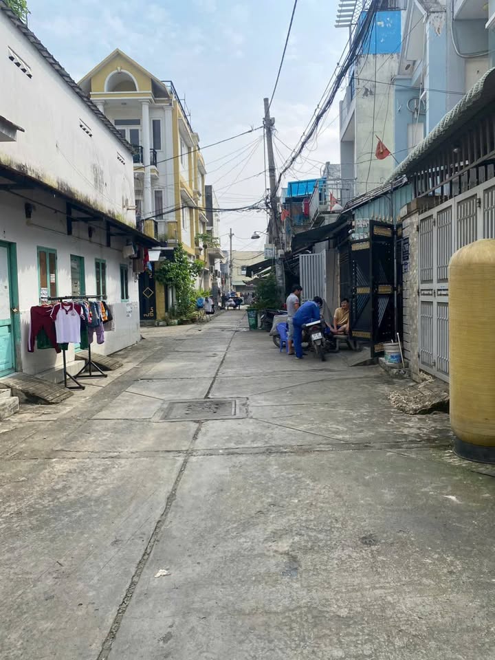 Nhà cho thuê dài hạn quận Bình Tân 80m² giá 4.5 triệu - Khu vực an ninh