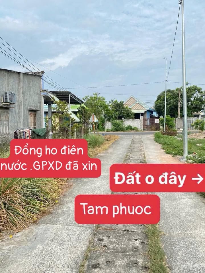 Đất thổ cư mặt tiền đường Bêtông 90m² giá 900 triệu - Tiện ích đầy đủ xung quanh!