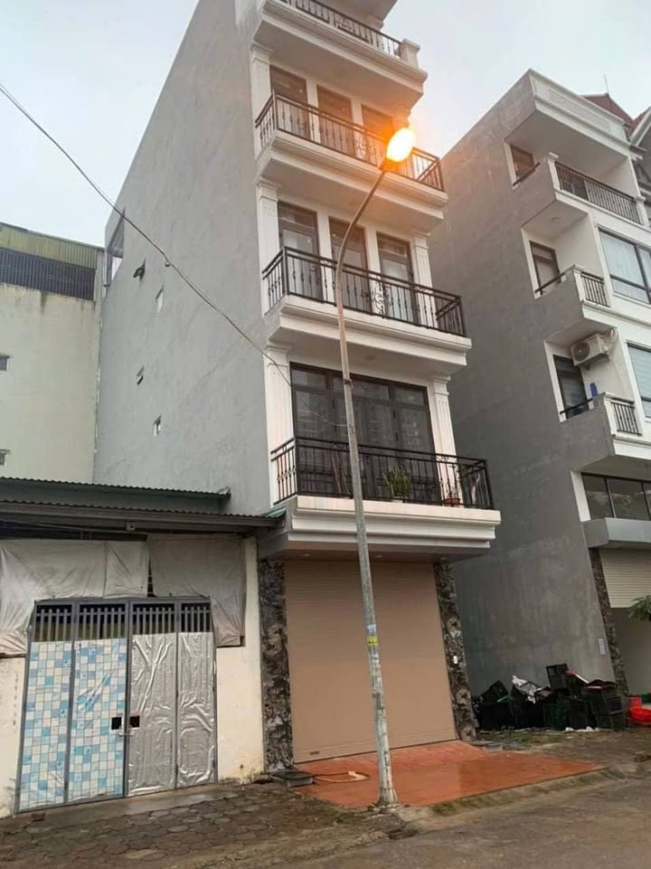 Nhà liền kề Kiến Hưng 50m² giá 14 tỷ - Kinh doanh thuận lợi, Gara ô tô