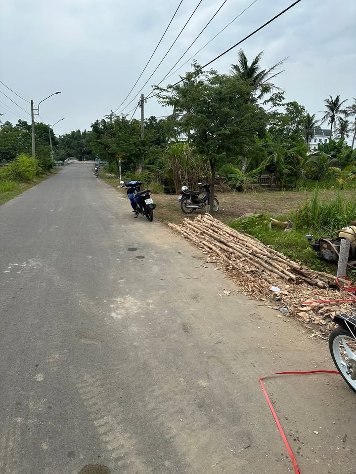 Đất thổ cư 195m² tại thị trấn Trà Cú giá chỉ 1.1 tỷ - Cơ hội đầu tư hấp dẫn!