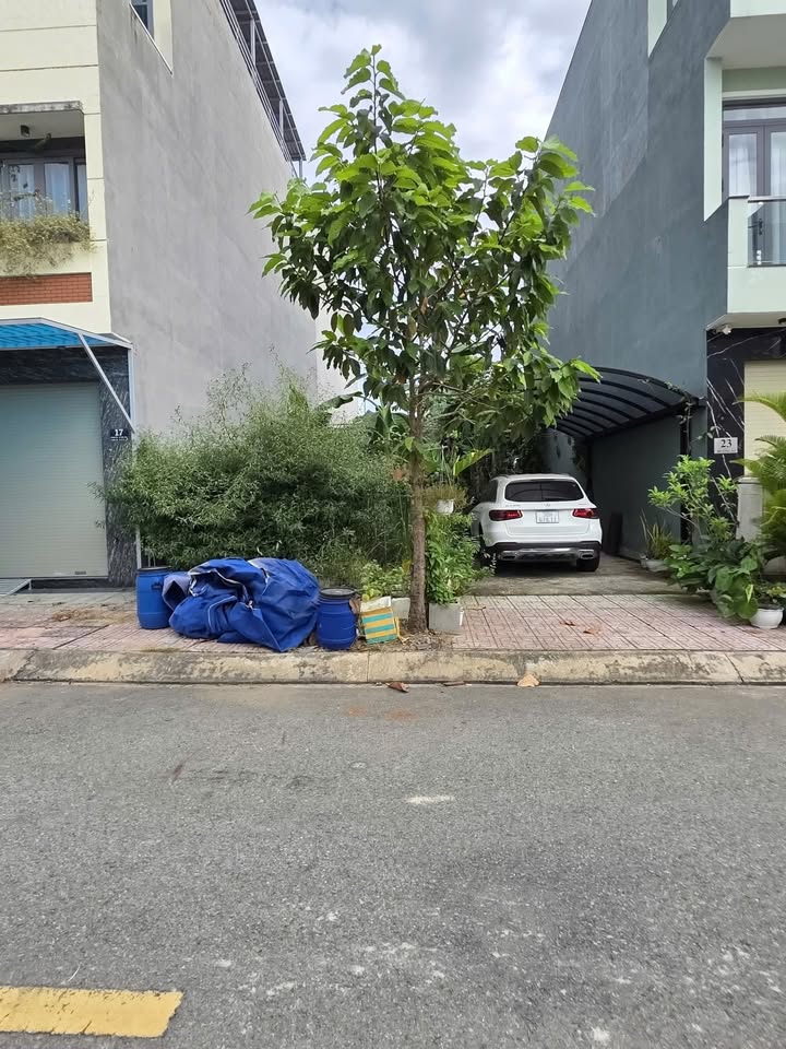 Đất nền KDC Phú Hồng Thịnh 9 Dĩ An 60m² giá 3.88 tỷ - Sổ hồng riêng chính chủ!