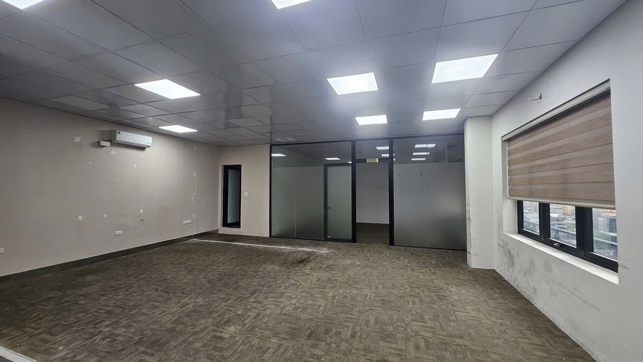 Cho thuê văn phòng tại Văn Quán - Hà Đông 115m² - Thiết kế hiện đại, full view kính!