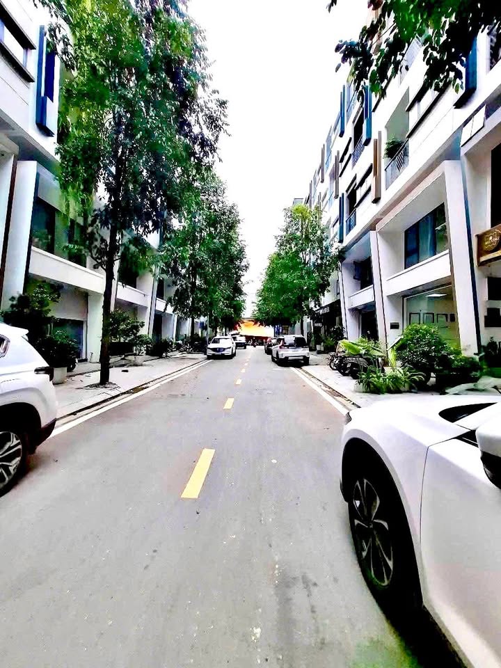 FrontHouse Galaxy Ngân Hà Vạn Phúc 91m² giá 33 tỷ - Kinh doanh đỉnh cao!