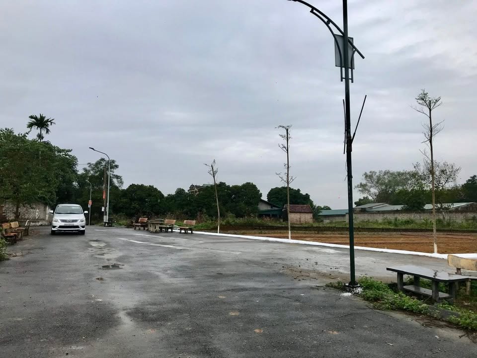 Đất nền Cổ Đông Sơn Tây 100m² giá chỉ 3X triệu - Đất sạch, vị trí đắc địa!