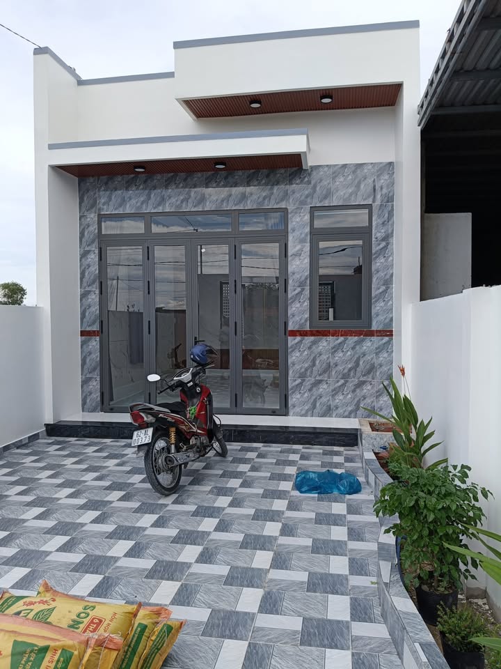 Nhà cấp 4 tại xã Mỹ Hạnh Nam, 132m² chỉ 1.75 tỷ - Chính chủ bán gấp!