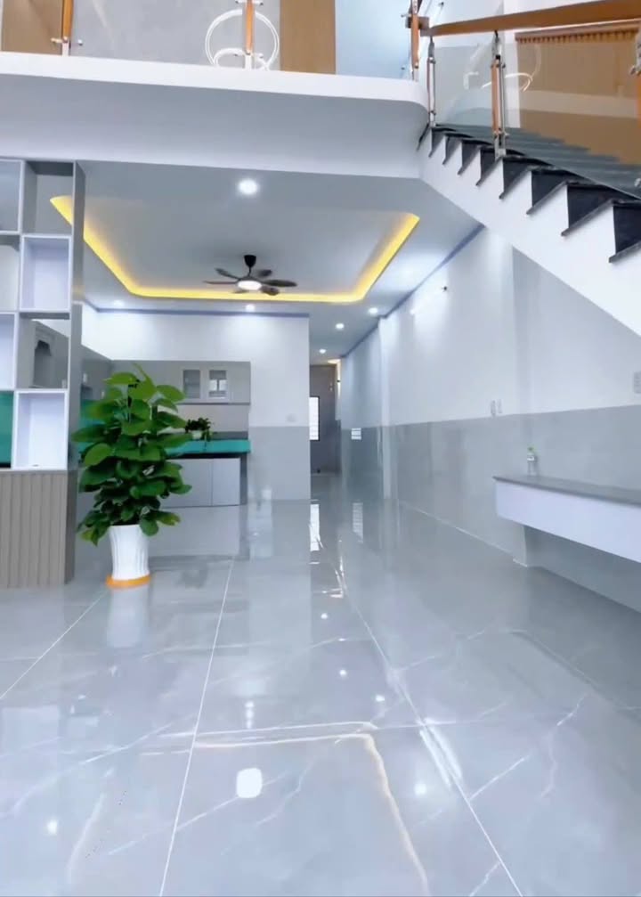 Nhà mới xây KP3 Tân Hiệp 107m² giá 2.65 tỷ - Thiết kế hiện đại, ngay đại học Đồng Nai!