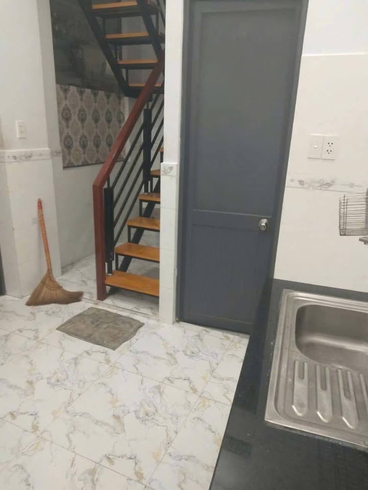 Nhà thuê 2 phòng ngủ tại Phú Nhuận 15m² chỉ 8.5 triệu - Tiện nghi đầy đủ!