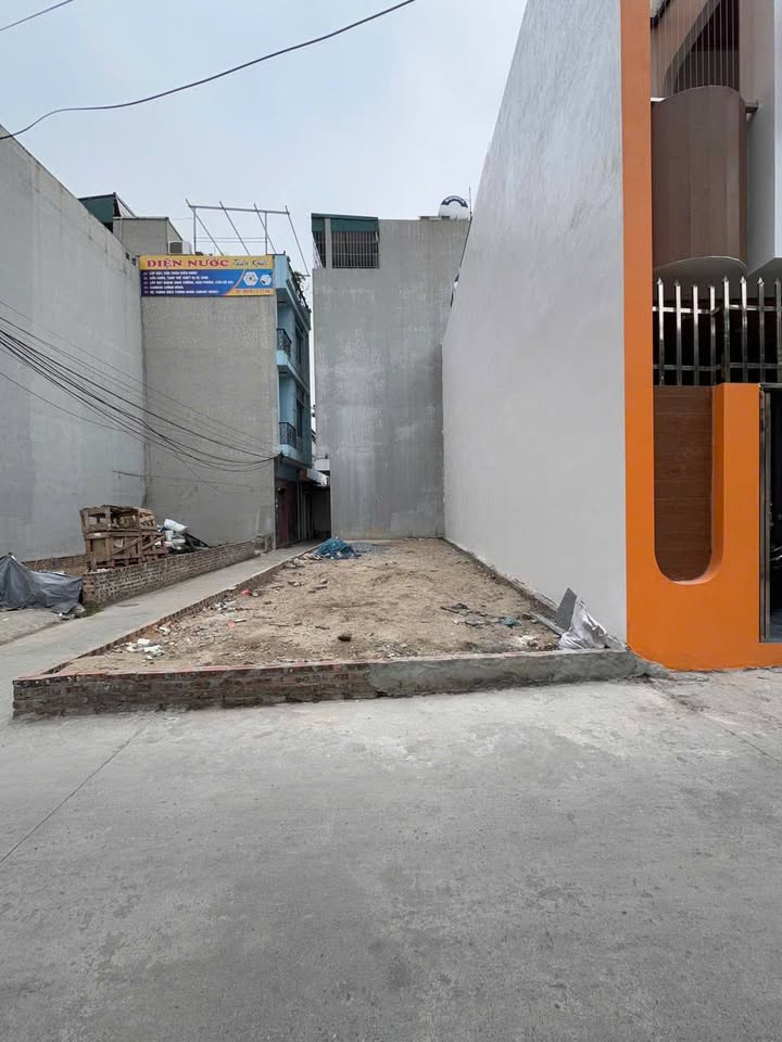 Đất lô góc 66,8m² mặt tiền 4.75m tại Quang Minh - Giá đầu tư chỉ 4 tỷ!