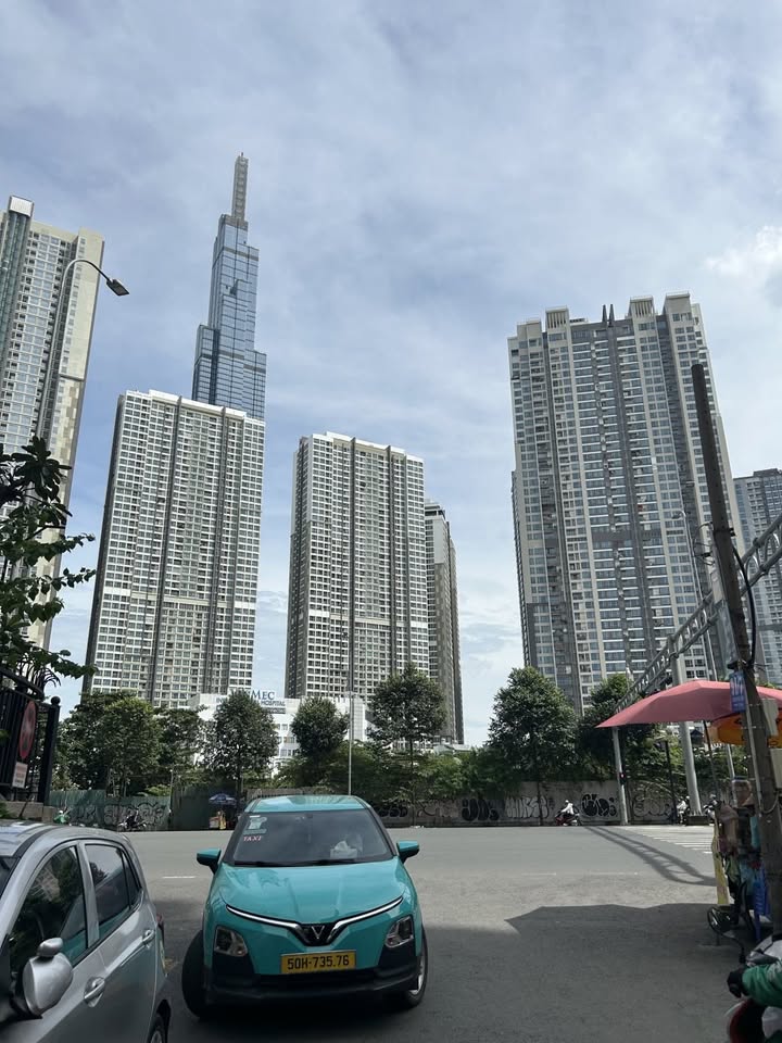 Căn hộ dịch vụ 8 tầng tại Nguyễn Hữu Cảnh, Bình Thạnh, 140m² giá 42.5 tỷ - Dòng tiền ổn định!