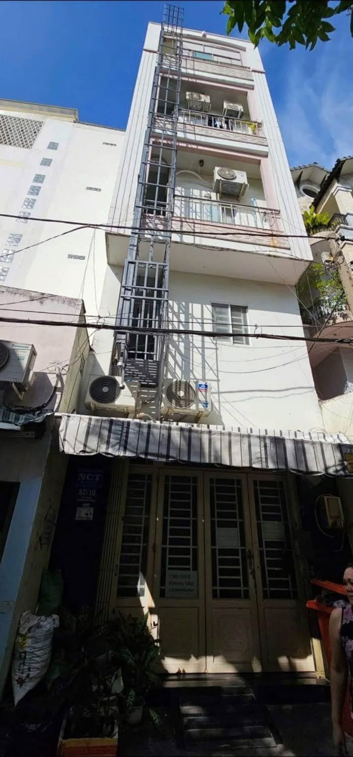 Căn hộ dịch vụ 87/10 Tân Hương, Quận Tân Phú 128m² giá 17 tỷ - Đầu tư sinh lời ổn định!