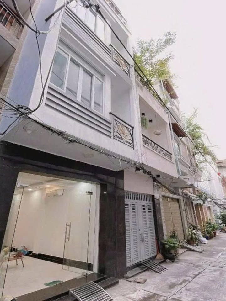 Nhà riêng Trần Hưng Đạo Q5, 27m² giá 8.5 tỷ - Thương lượng ngay!