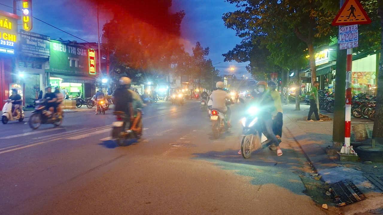 Cho thuê mặt bằng buôn bán tại Dĩ An 50m² giá 6 triệu - Vị trí đắc địa giữa chợ và cổng trường