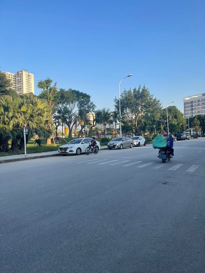 Mảnh đất KĐT Hồng Hà, Nguyễn Bồ 35m² giá 6 tỷ - Ô tô đỗ cửa ngay!