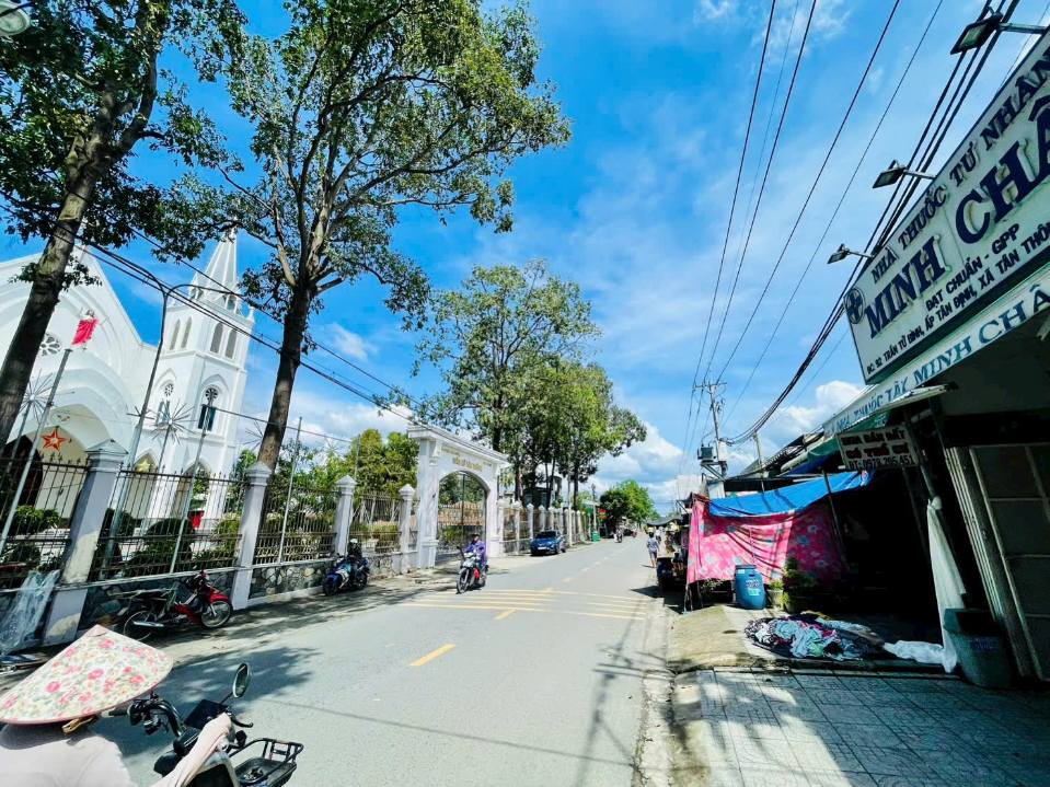 Nhà mặt tiền Trần Tử Bình, Củ Chi 109m² giá 4.15 tỷ - Vị trí kinh doanh sầm uất!