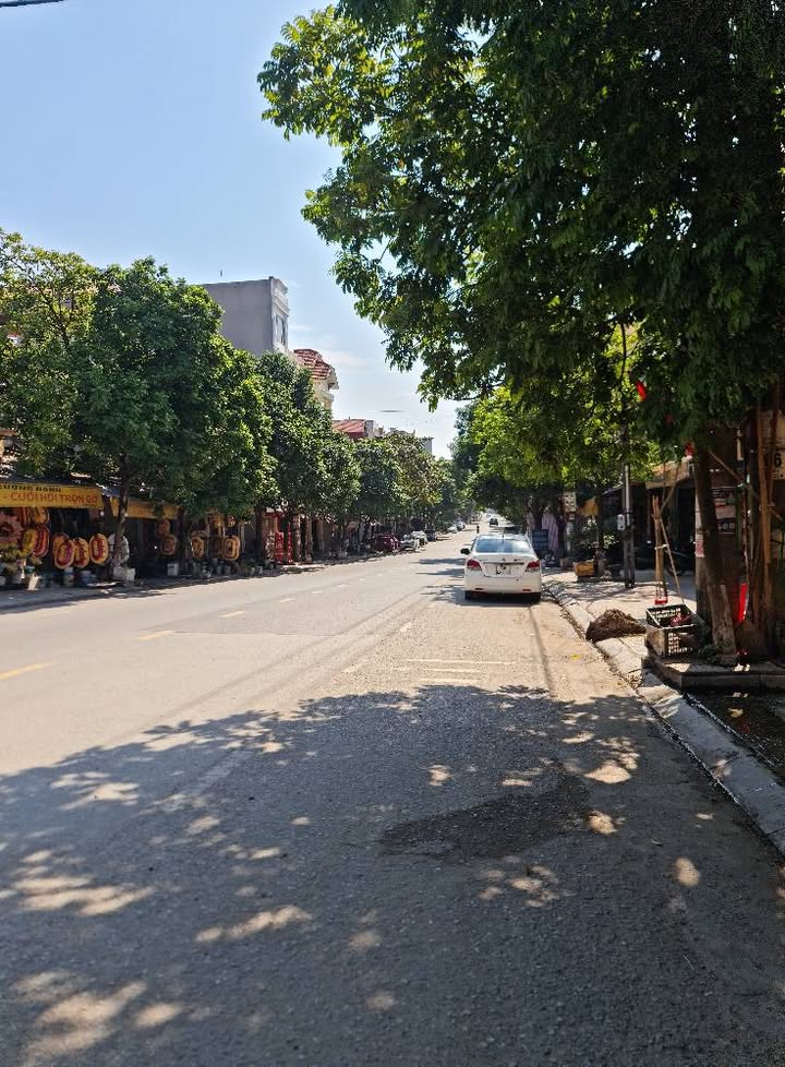 Đất kinh doanh mặt đường Âu Cơ, Tây Hồ 70m² giá 3 tỷ - Đầu tư sinh lời ngay!